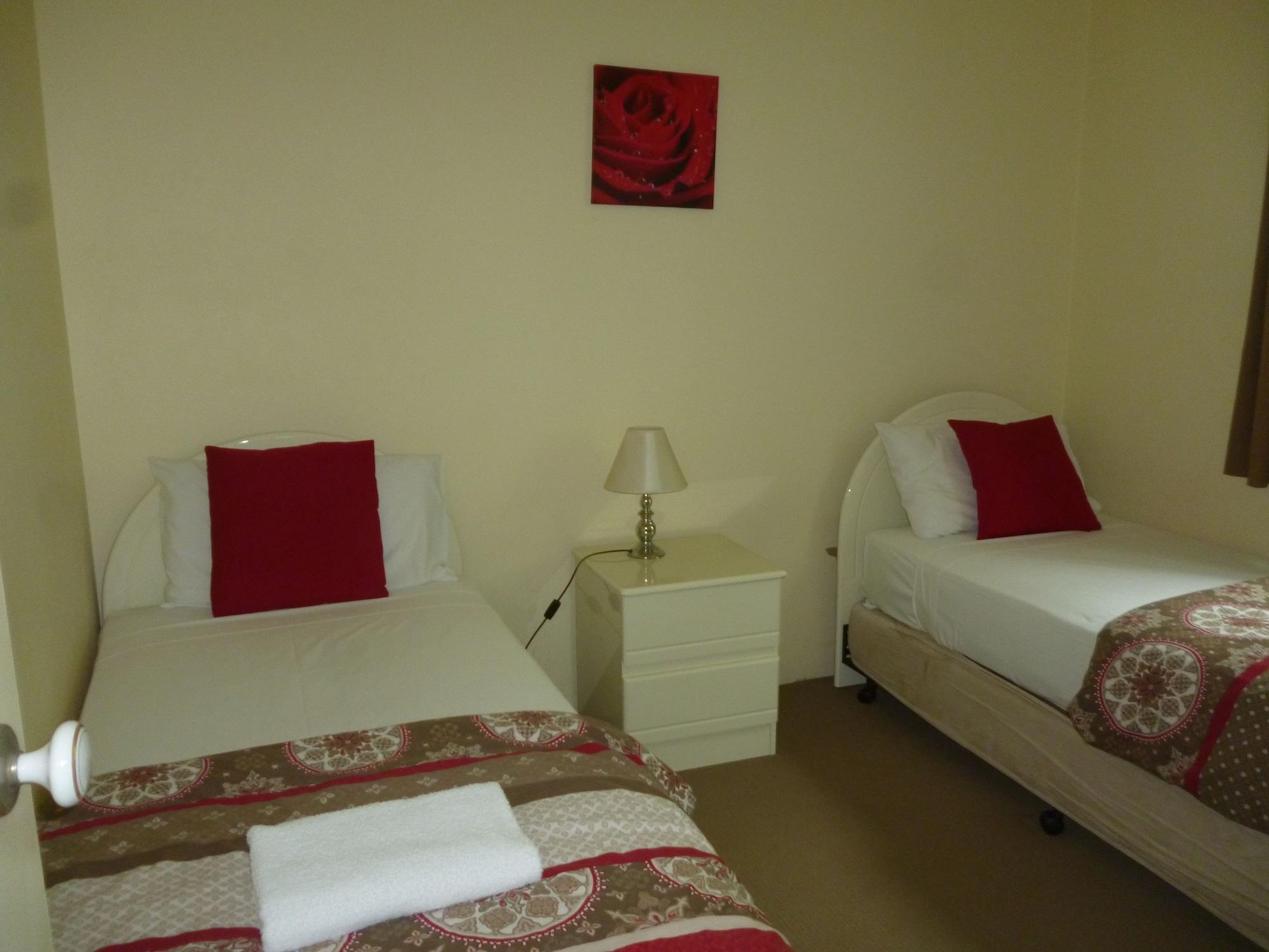 Le Lavandou Holiday Apartments Gold Coast Extérieur photo